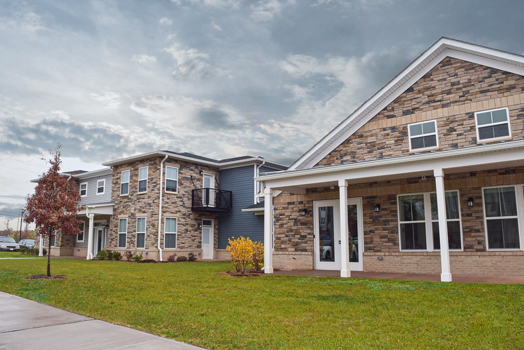 The Willows At Flemington Junction South Apartments, 70 Junction Road